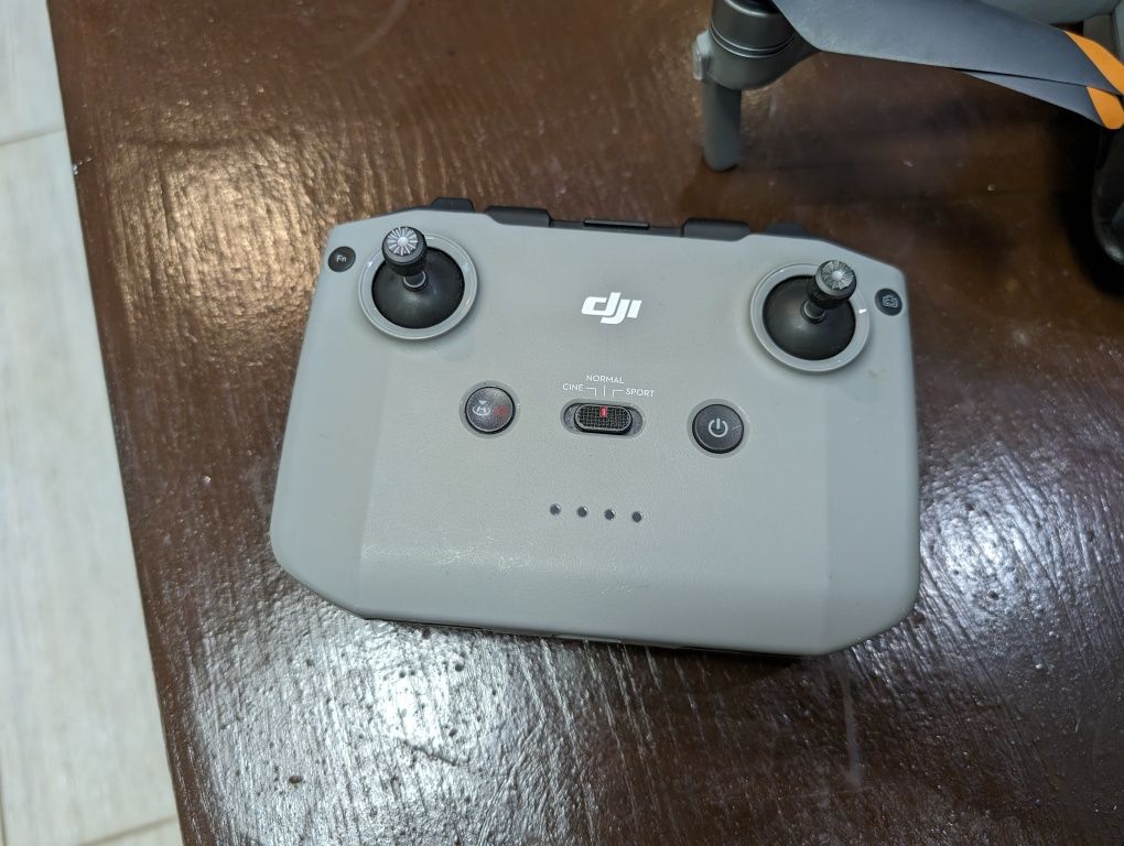 Квадрокоптер DJI Air 2S з хакерською прошивкою. Зняті всі обмеження