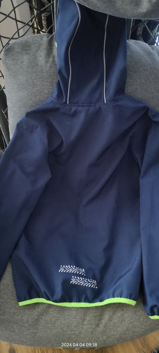Bluza,kurtka Softshell jak nowa 146/152
