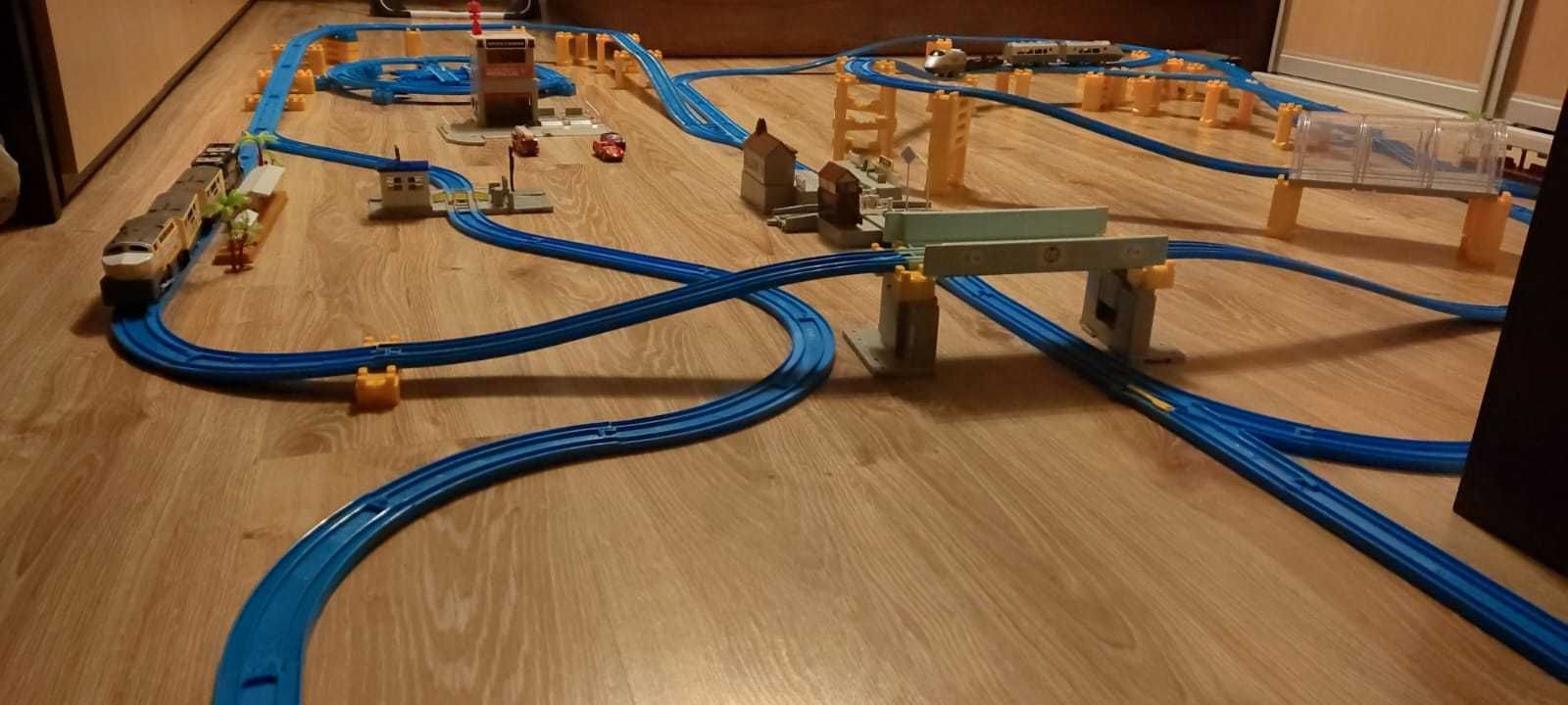 Kolejka DUMICA / TOMICA Połączone zestawy
