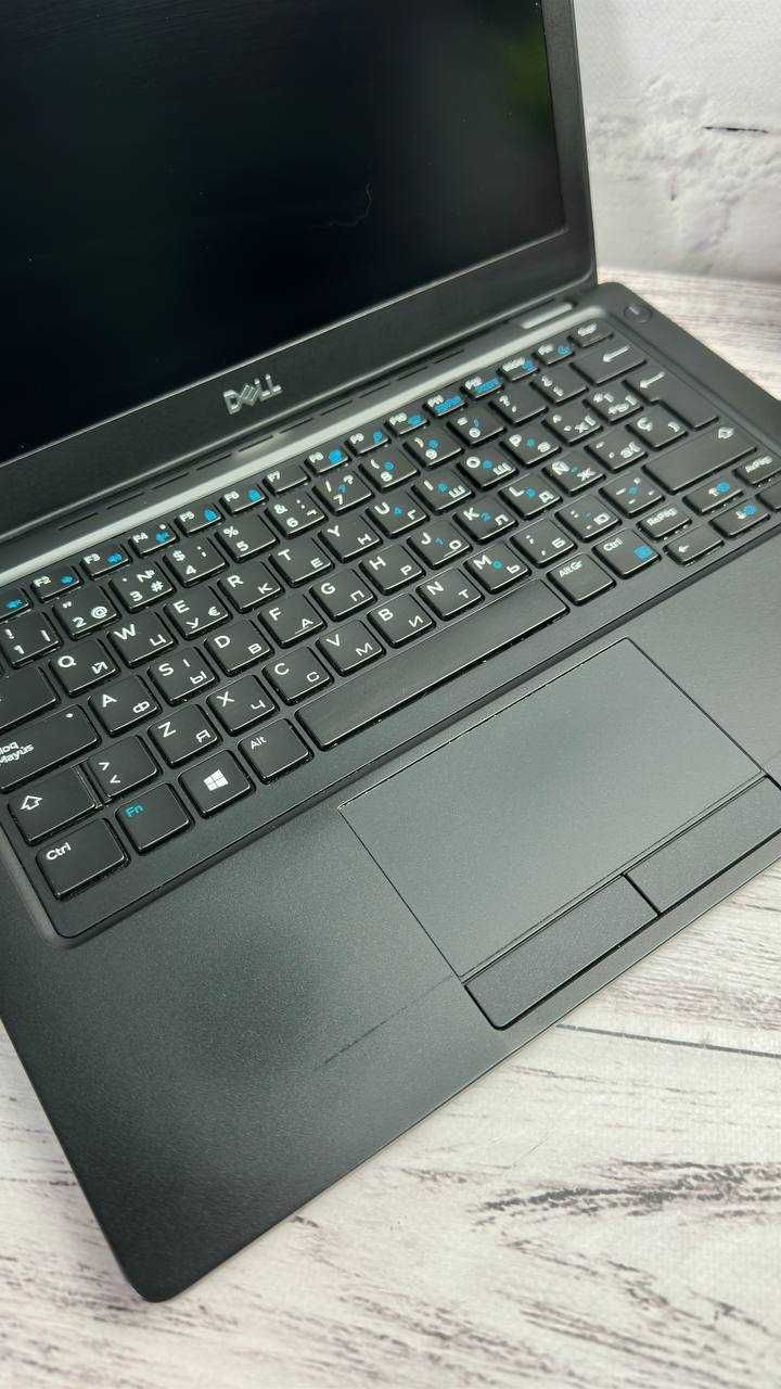 Ноутбук 12.5" Dell Latitude 5290 i5-8350U 8Gb RAM 256Gb SSD