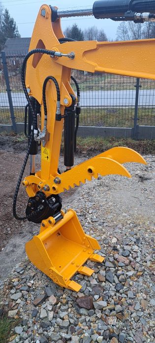 Minikoparka NOWA 1.8T silnik Kubota