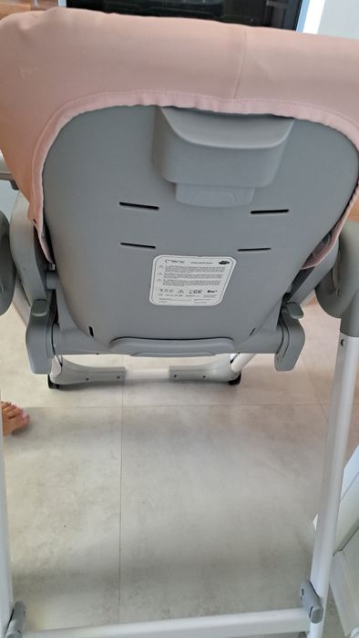 Krzesełko do karmienia dla dzieci Momi