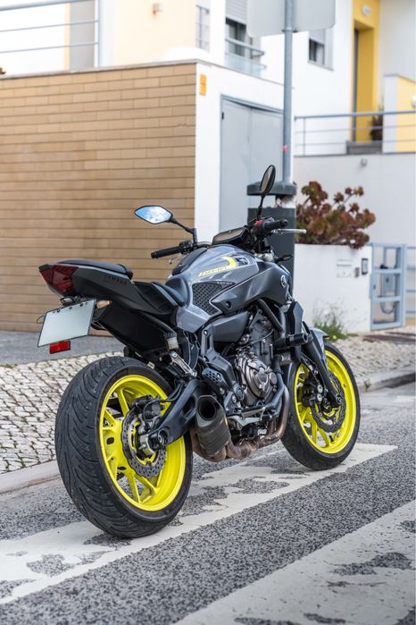 Yamaha MT-07 *material de origem*