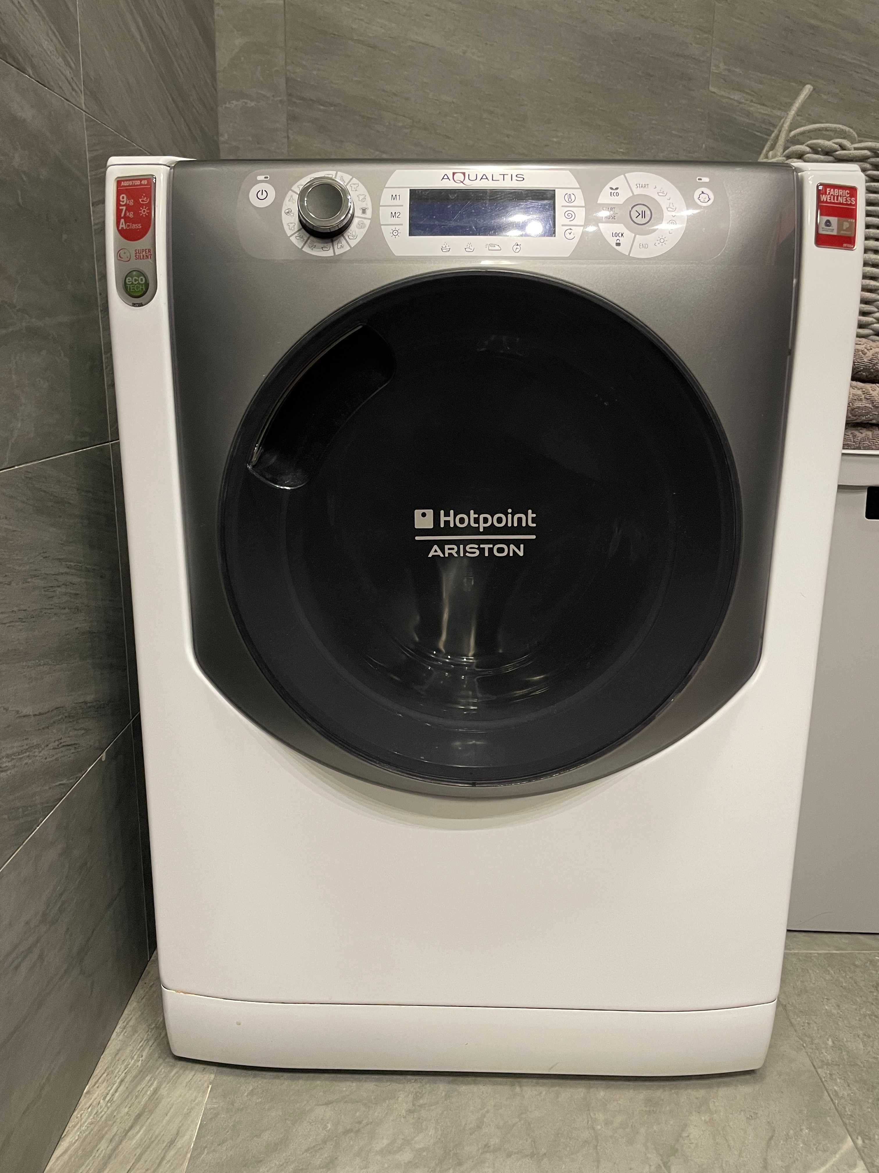 Продам прально-сушильну машину Hotpoint Ariston AQD970D 49