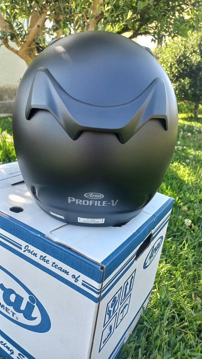 Capacete Arai + Luvas Ixon