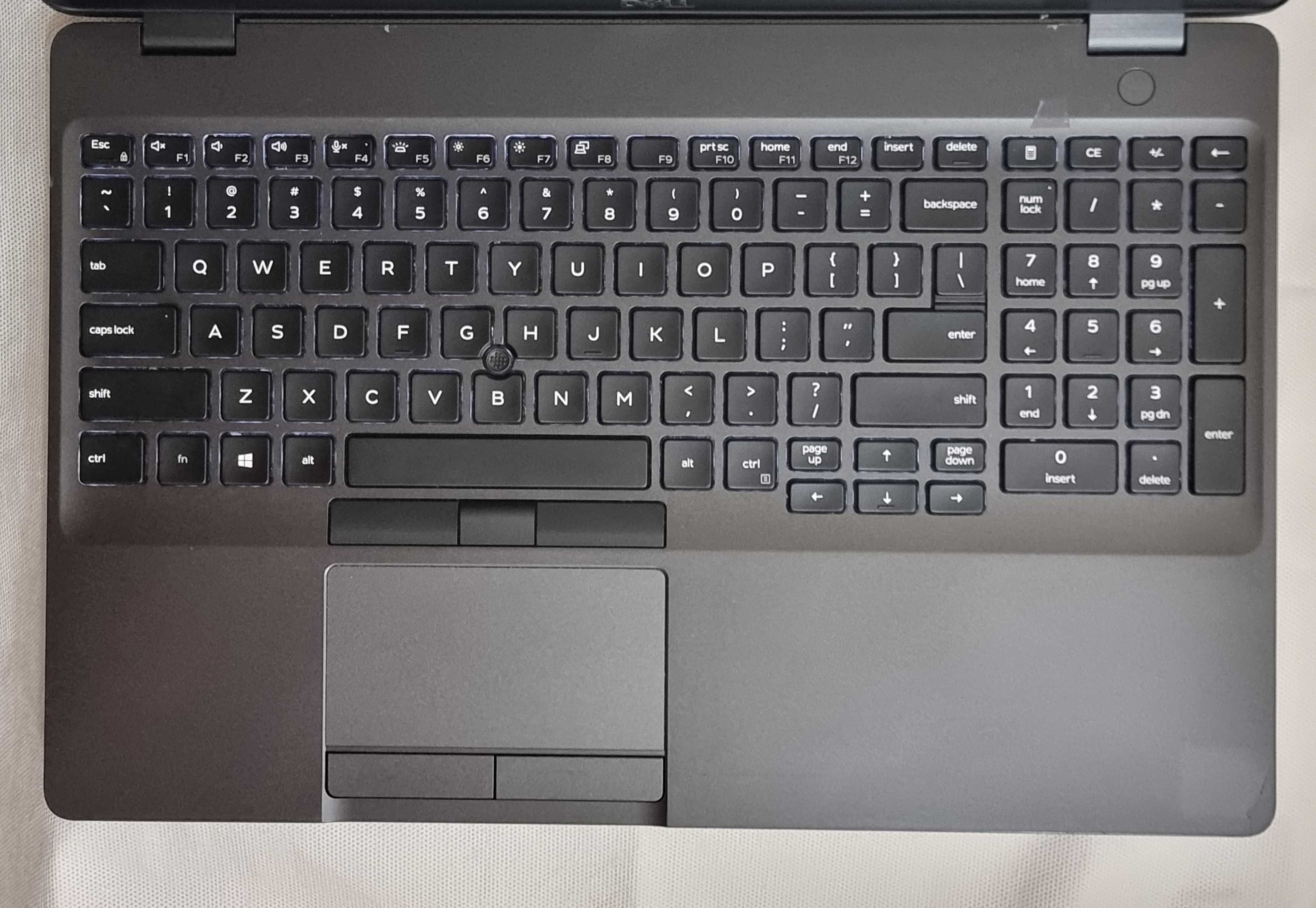 Ноутбук Dell Latitude 5500 I5-8365U 8Гб DDR4 250Гб SSD