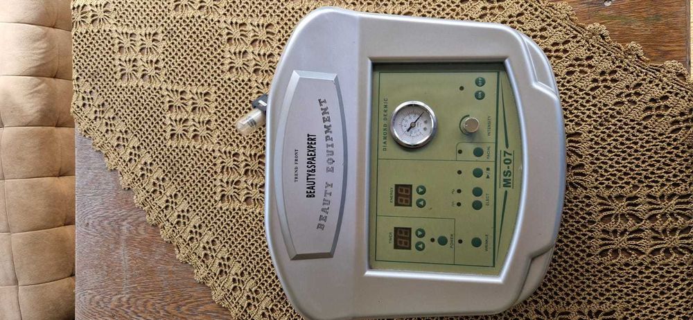 Mikrodermabrazja diamentowa z ultradźwiękami i ciepłem MS07