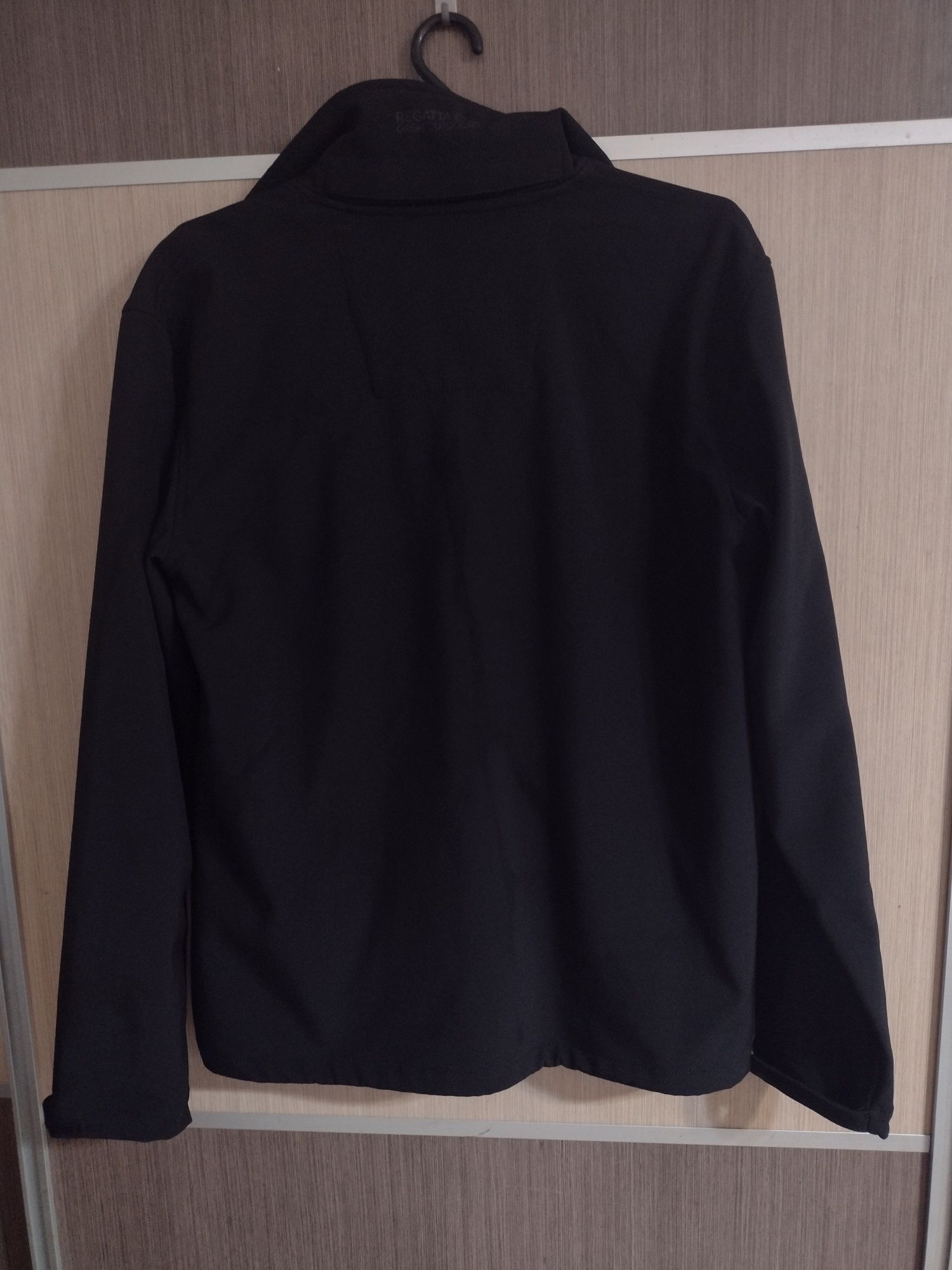 Kurtka Softshell