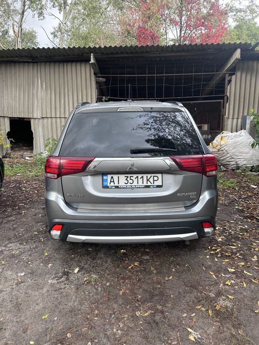 Mitsubishi outlander Sport  3 2,4газ/бен