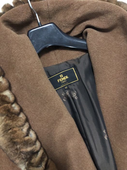 Maxi Coat/Casaco FENDI com detalhes de Chinchilla