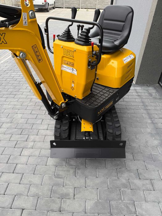 Koparka minikoparka mini koparka 560kg Moc 8,6 KM 306 cm³ BENZYNA NOWA