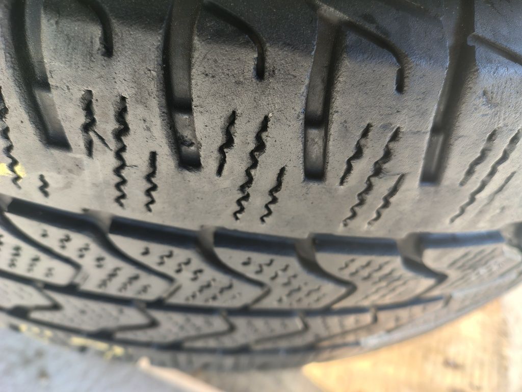 Opony zimowe bus Goodyear ultraGrip cargo 235/65/16c