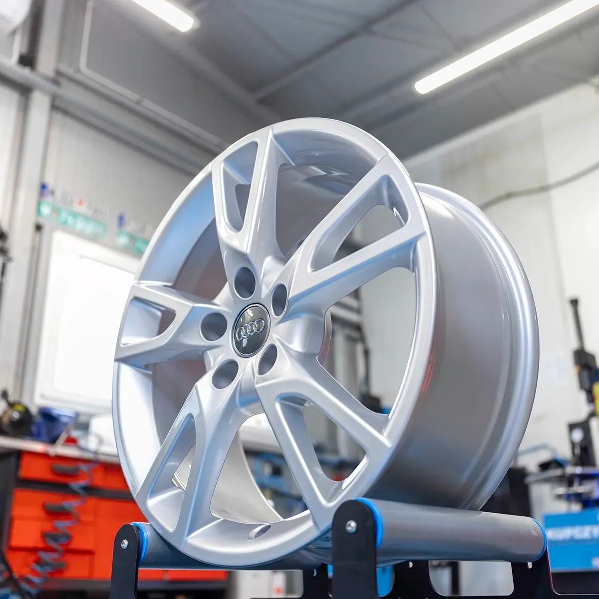 NOWE Oryginalne Felgi Audi 18 A3 A4 A6 A8 Q3 Q5 TT