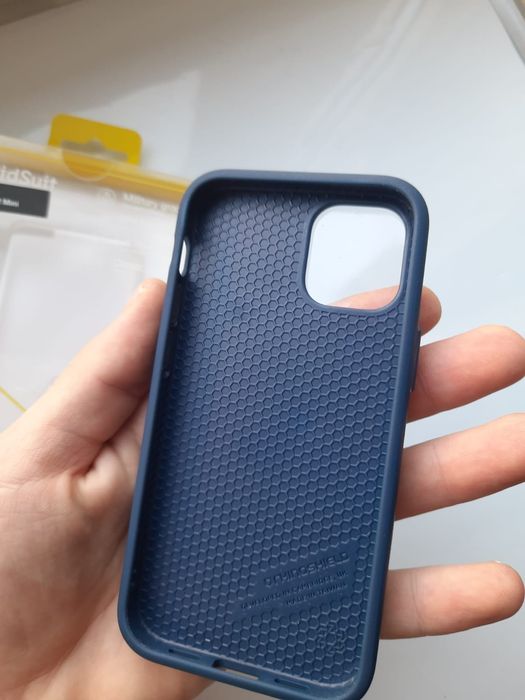 Etui na IPhone 12 mini marka Solidsuit Rhinoshield plecki granatowe