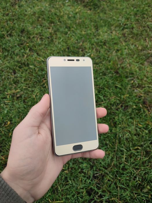 Продам телефон meizu m3s, идеал