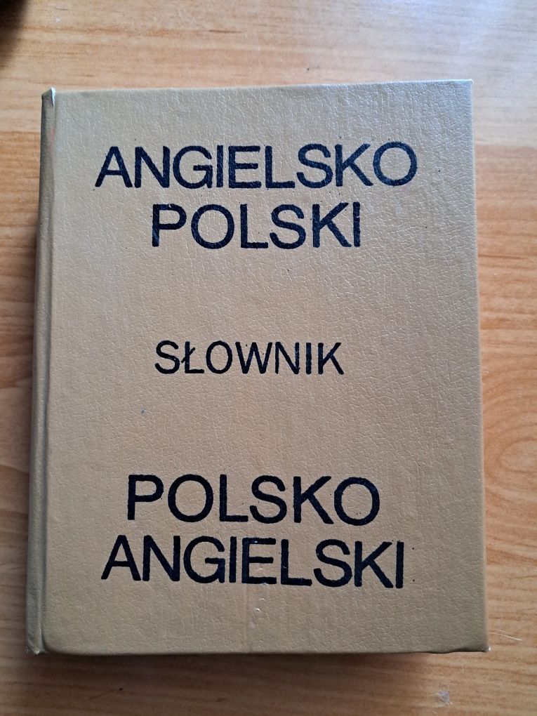 Słownik angielsko-polski/polsko-angielski