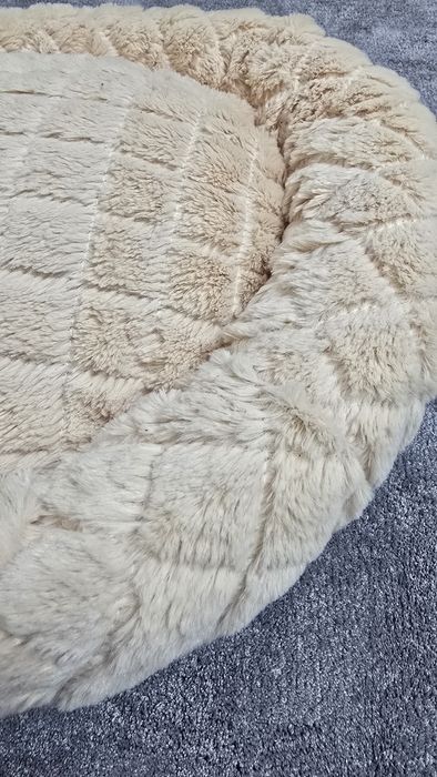 Cama para gato bege