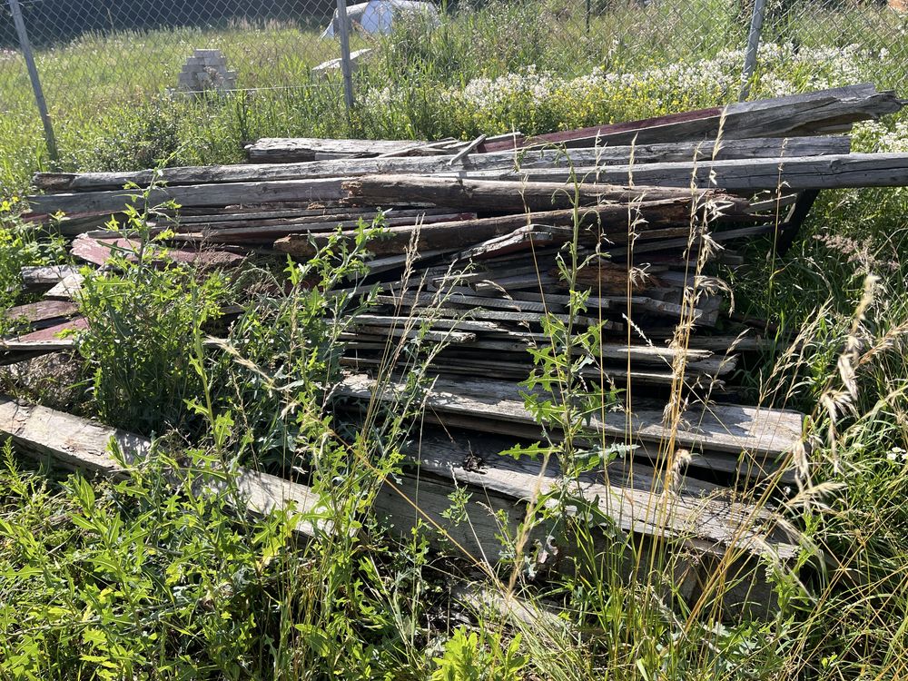 Oddam deski i belki z rozbiórki pocięte i w całości