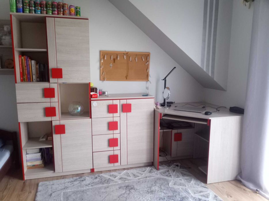 Komplet mebli młodzieżowych