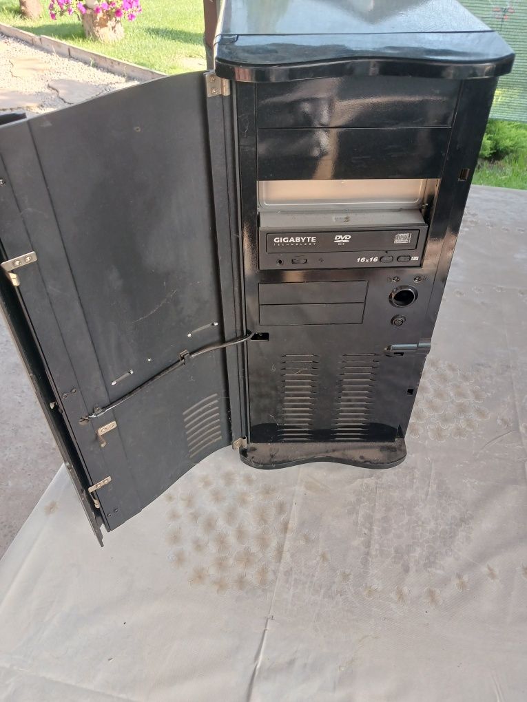 Корпус Thermaltake Tsunami