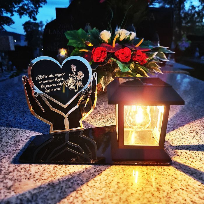 Znicz solarny LED STATUETKA NA CMENTARZ GRÓB DUŻA wieczna lampka