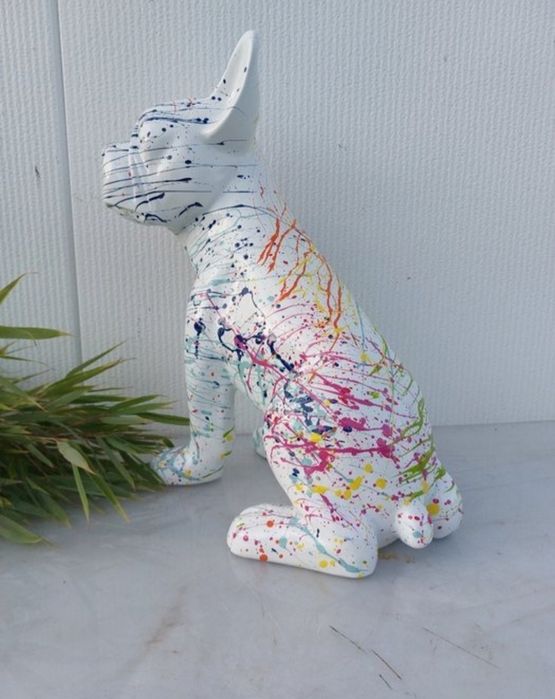 Estátua buldogue francês