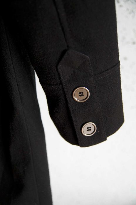 Piękny czarny płaszcz w militarnym stylu H&M 38 M