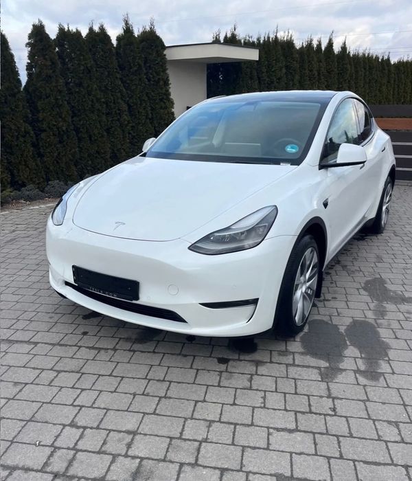 Продам Tesla Y 2022