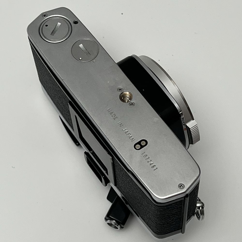 Olympus OM-2n body