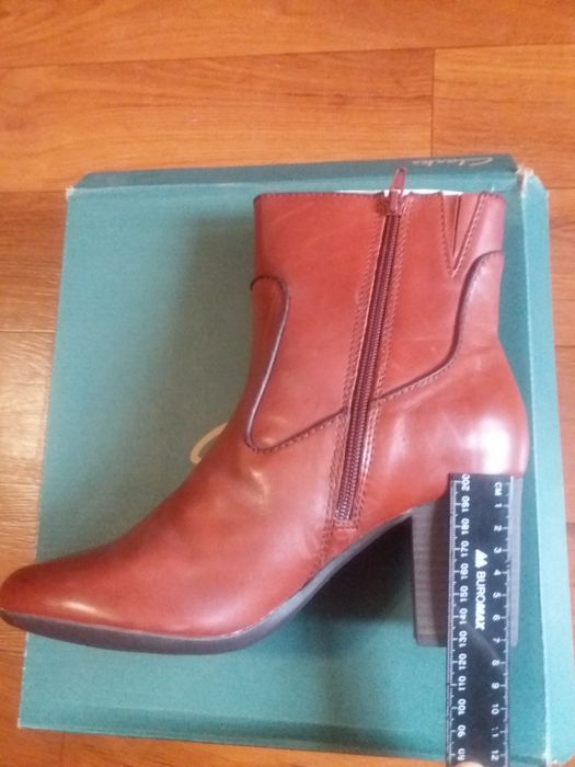 Женские полусапожки Clarks р41 кожанные