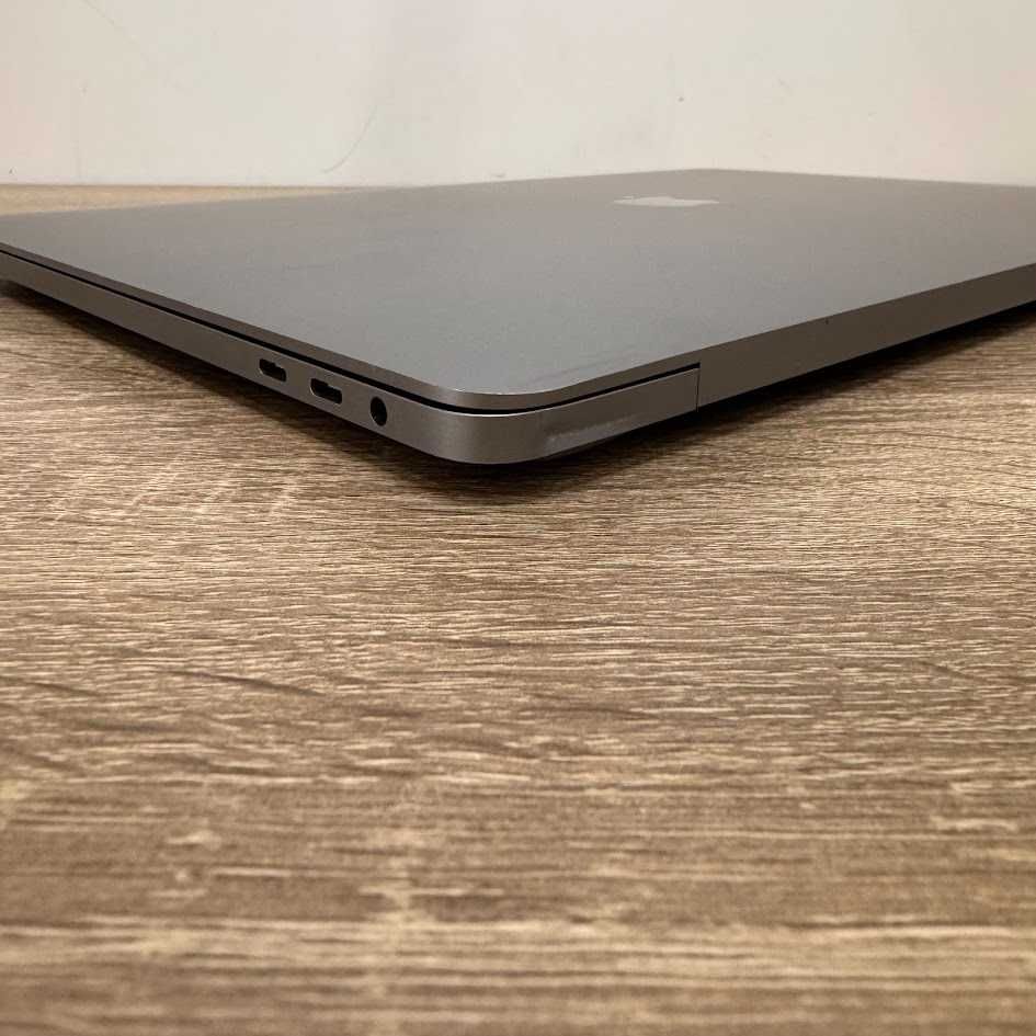 MacBook Pro 16" i9 / 32Gb DDR4 / SSD 1Tb / Radeon 5500m (код: M0458)