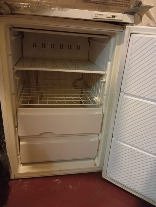 Морозильна камера privileg 4661 gefrierschrank