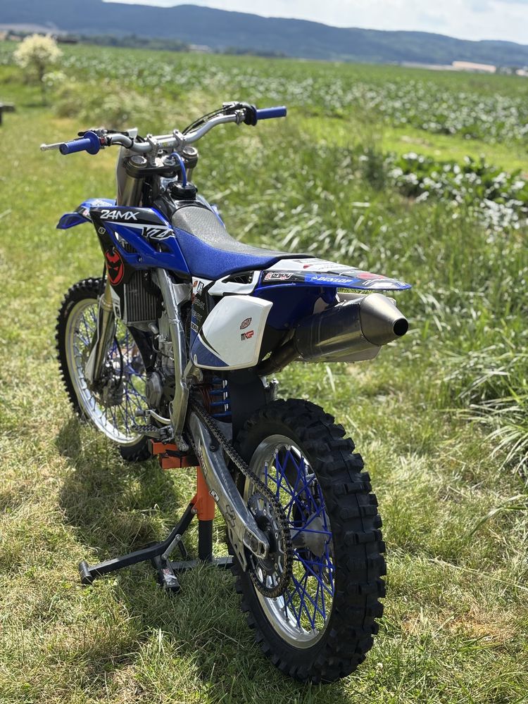 Yamaha YZ 250 4t z 2012 roku.