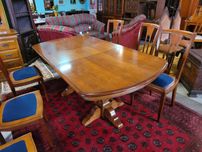 Excelente mesa em madeira maciça - Extensível - Bom estado