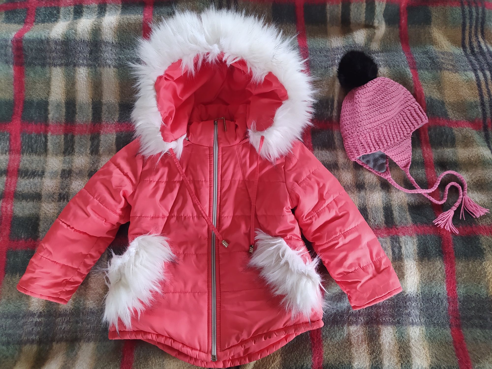 Зимова тепла куртка на дівчинку 92 + шапочка