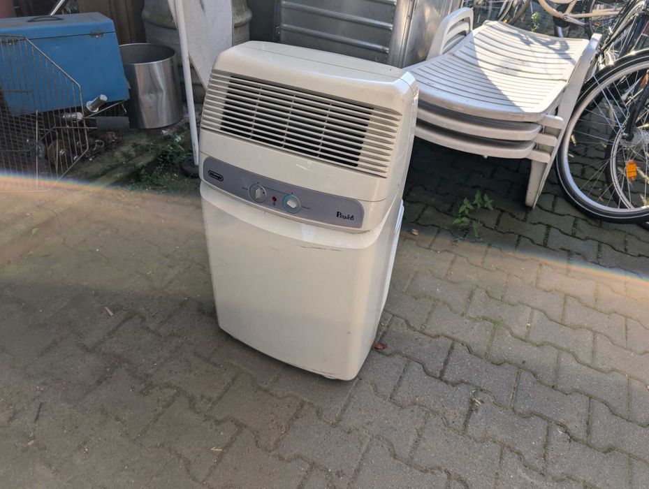 Klimatyzator Delonghi PAC F110 R przenośny