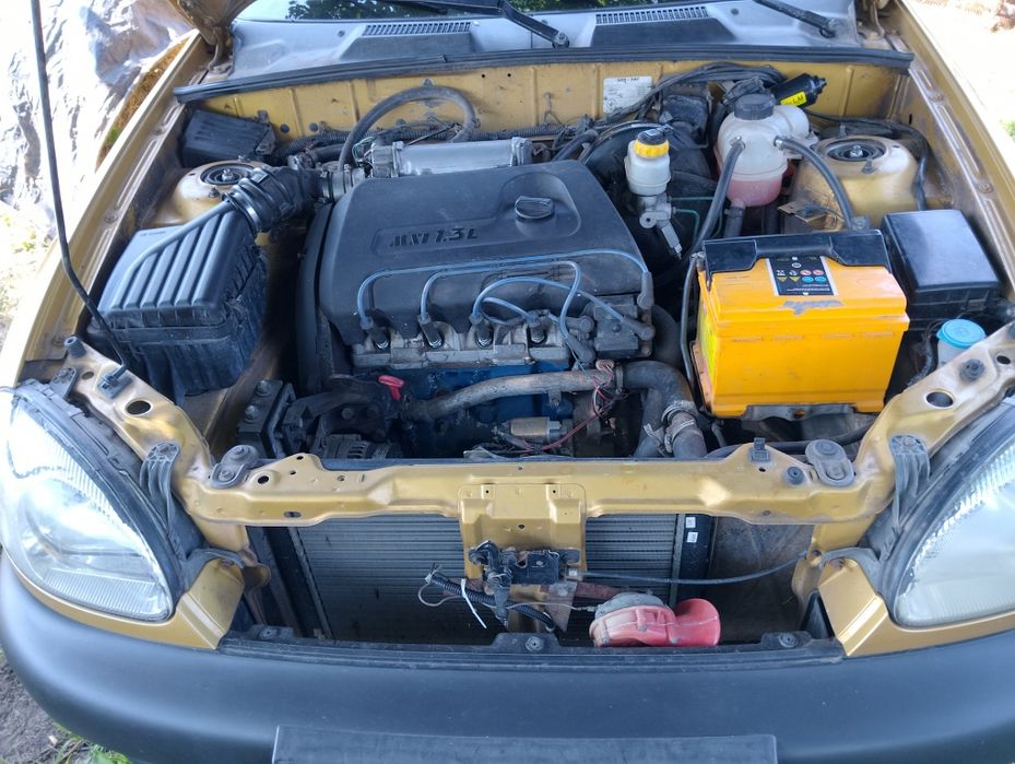 Продам сенс 1.3 в хорошому стані