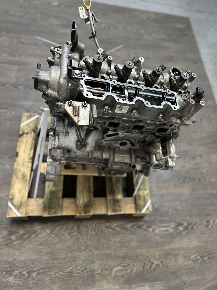 Двигатель мотор Jaguar F-pace XF260 XE 2.0D дизель MID D180