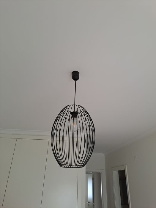 Candeeiro teto preto