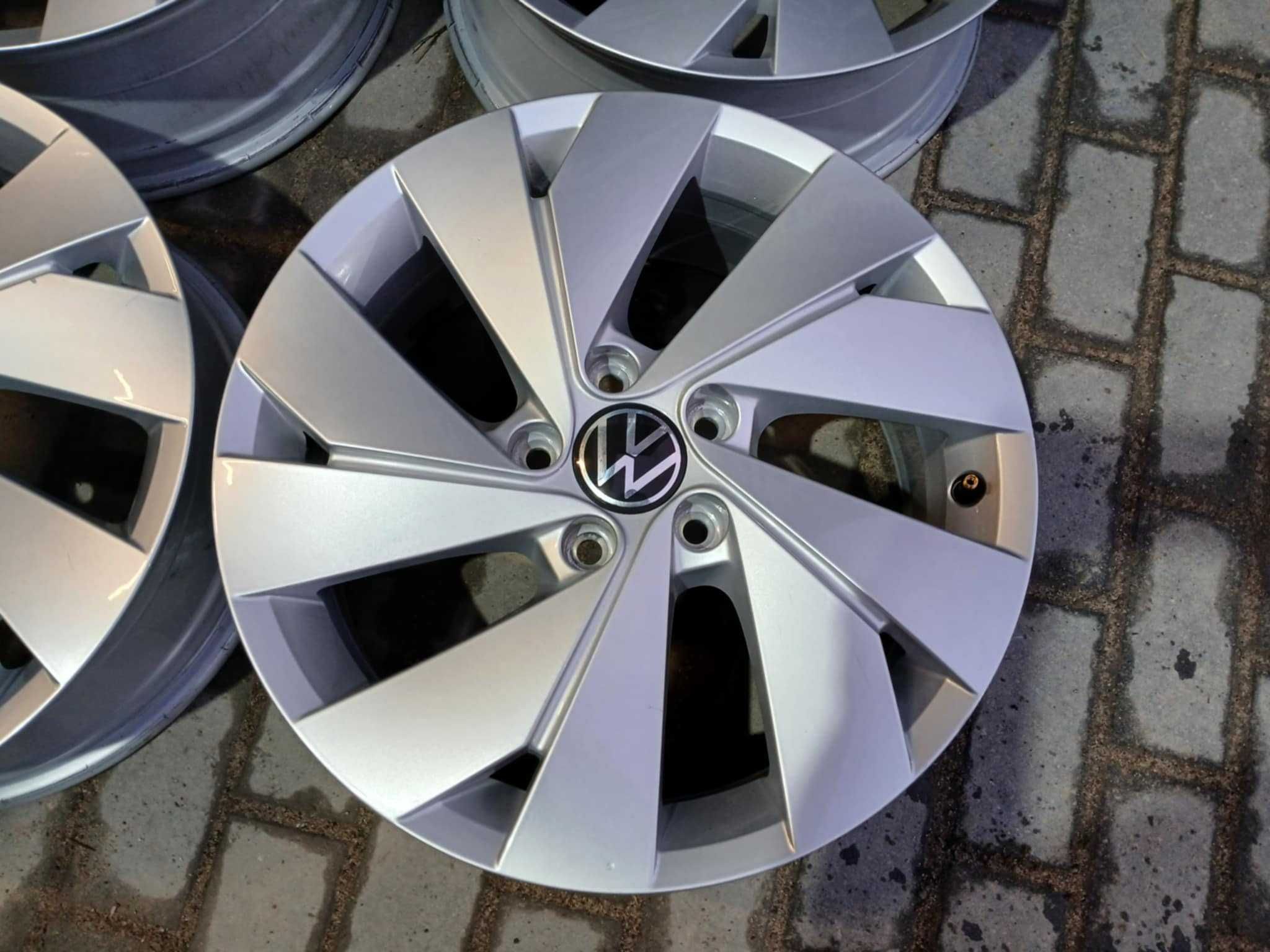 4x felgi  R17 5x112 Vw T-Roc Golf 5 6 7 8 Touran Passat B7 B8 Tiguan