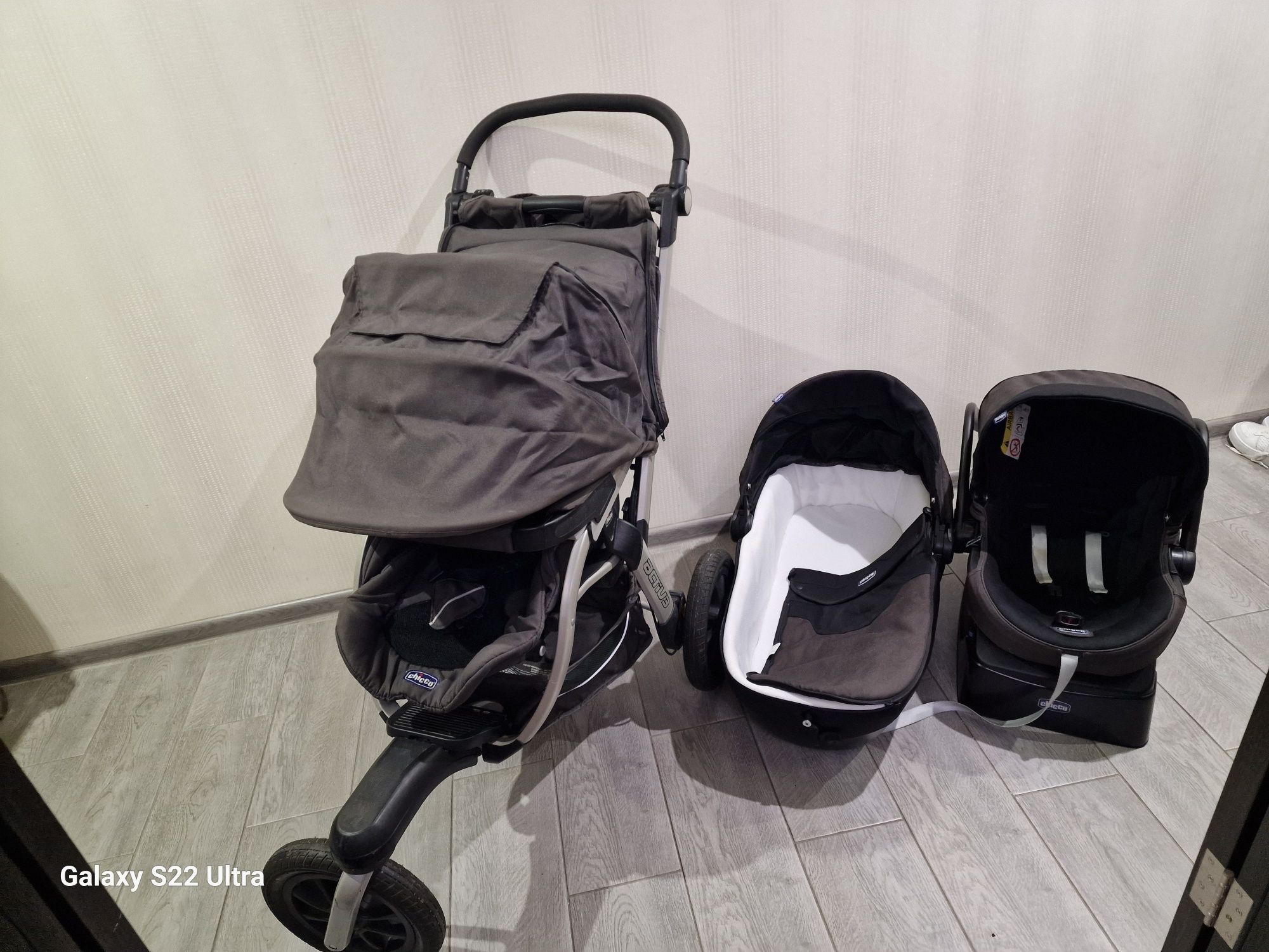 Коляска Chicco trio active 3 in 1