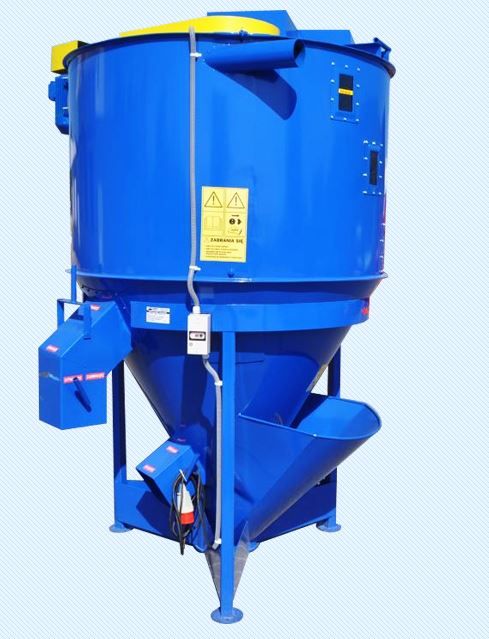 Кормосмеситель Смеситель кормов 600kg
