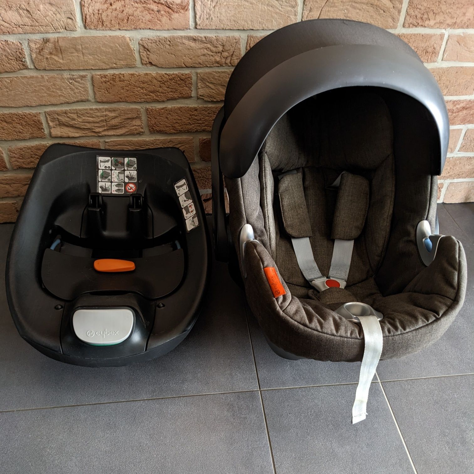 Cybex Aton Q Plus - Platinum Line (Khaki/Brown) z bazą ISOFIX