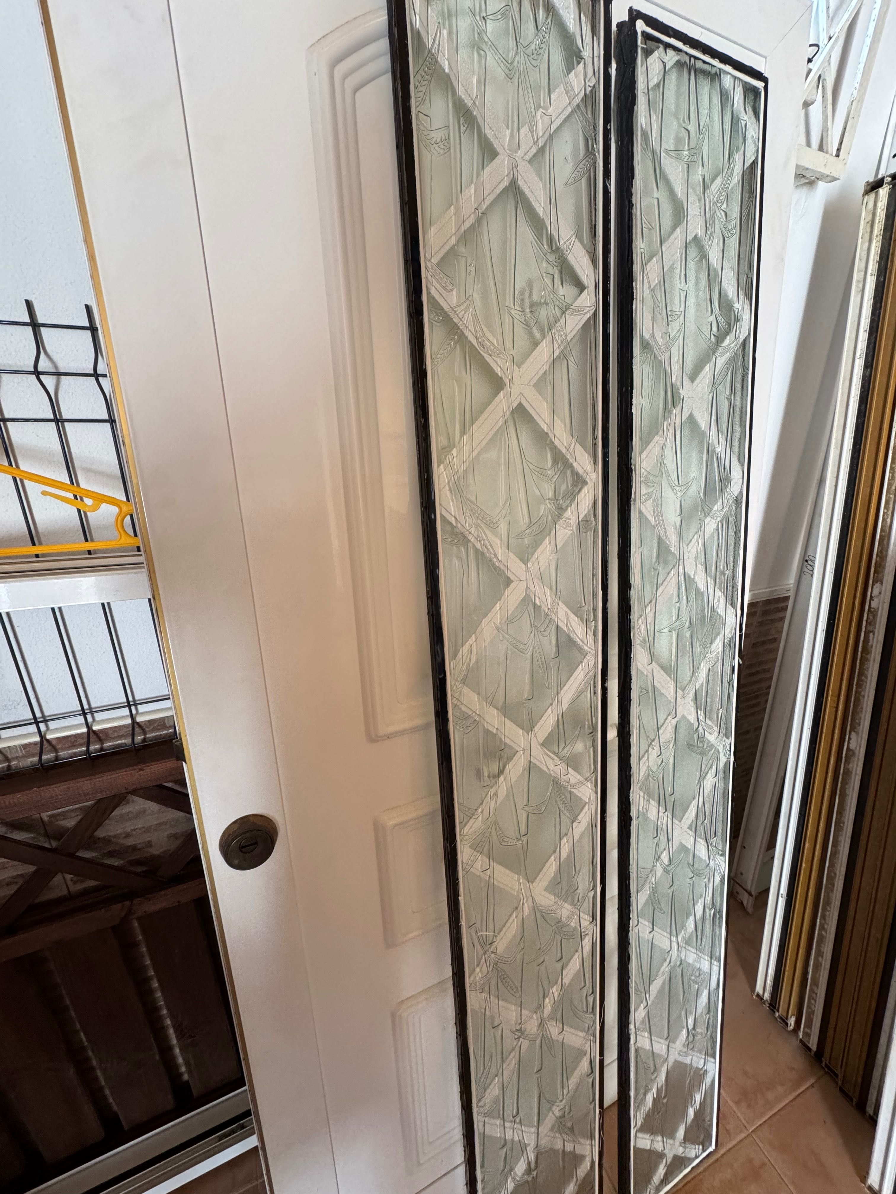 Porta PVC blindada com aplicações