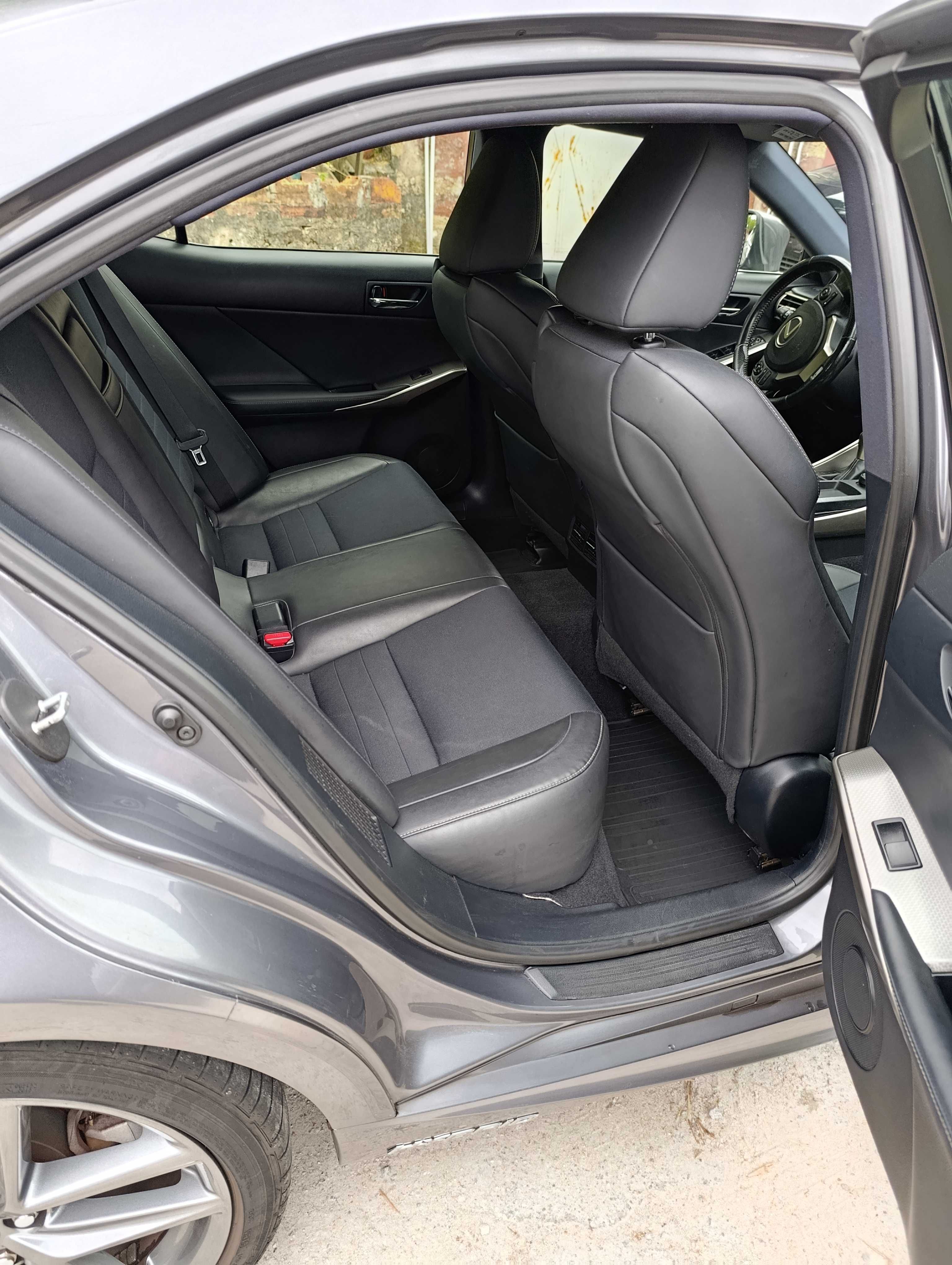 lexus IS300 sport