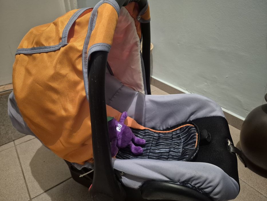 Fotelik samochodowy nosidełko bujak 0-10kg