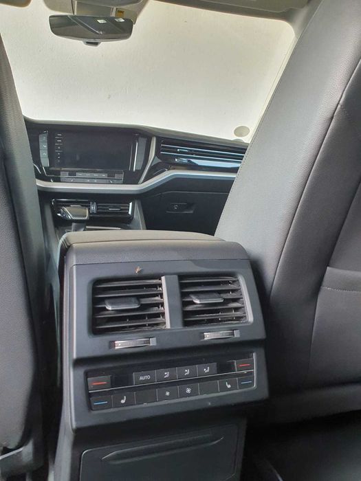 VW Touareg Elegance/Sem acidentes/cheio de extras/Revisões sempre VW