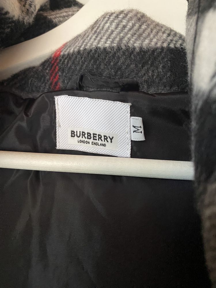 Куртка пуховик Burberry зимний женская новая черная