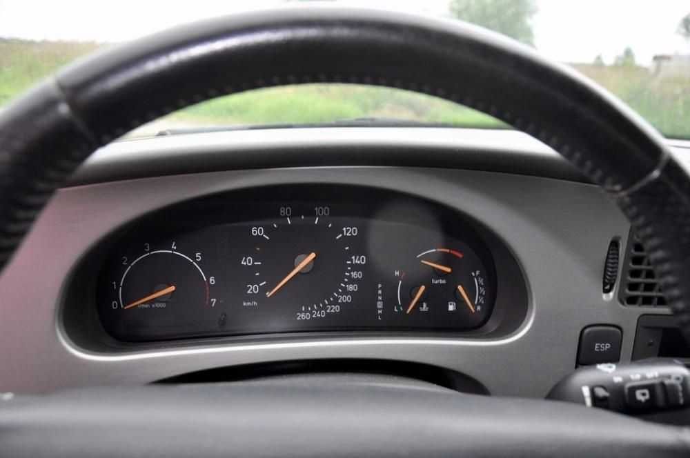 Приборная панель SAAB 9-5, SAAB 9000.