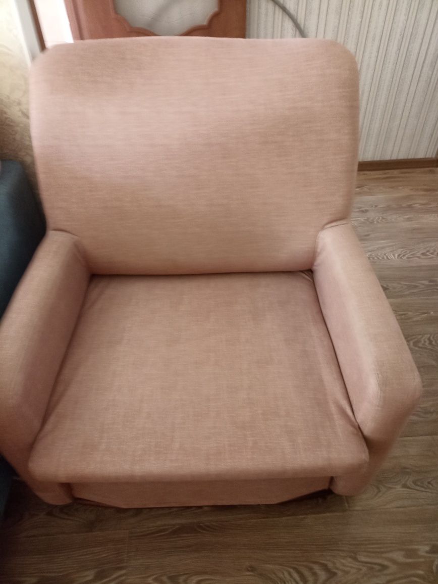 Кресло-кровать б/у